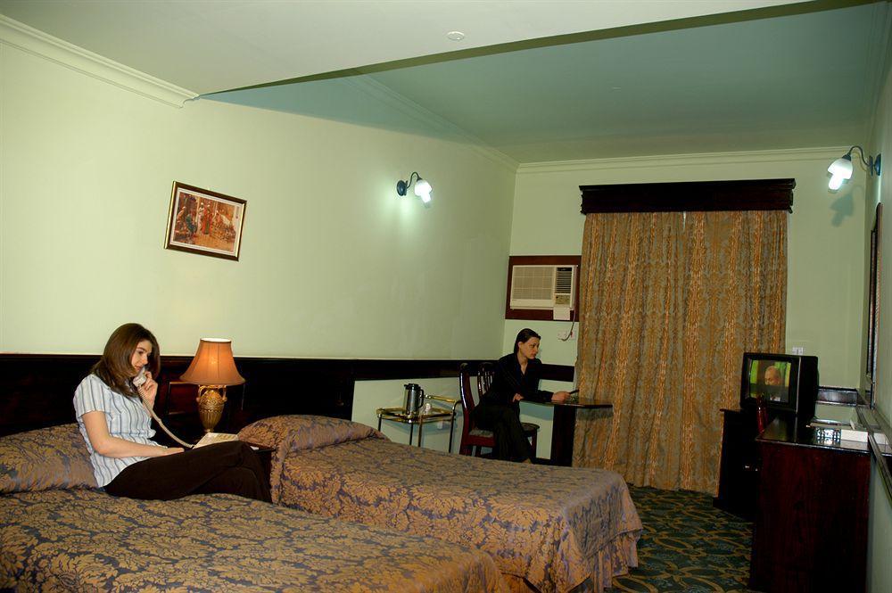 Concord International Hotel Al Manamah Esterno foto